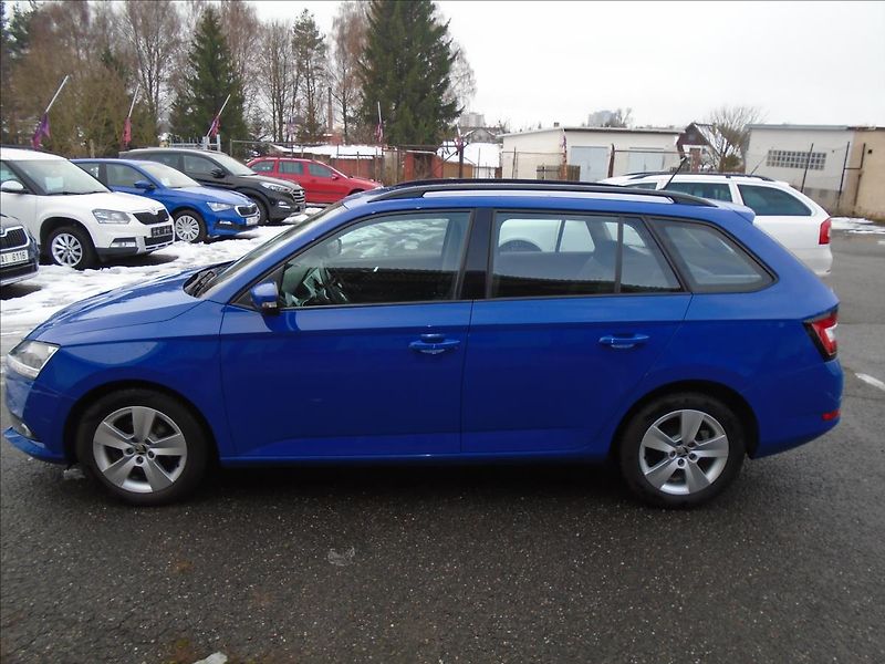 Škoda Fabia 1,0 - fotka 8 z 26
