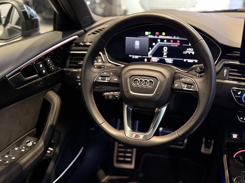 Audi S4 (2023) - fotka 13 z 41