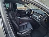 Volvo XC60 B5 AWD Momentum Pro,ČR,1.Maj. - náhled 14