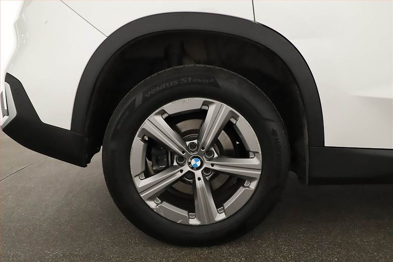 BMW X1 (2023) xDrive18d - fotka 17 z 17