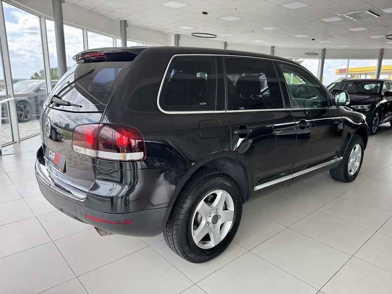Volkswagen Touareg - fotka 5 z 37