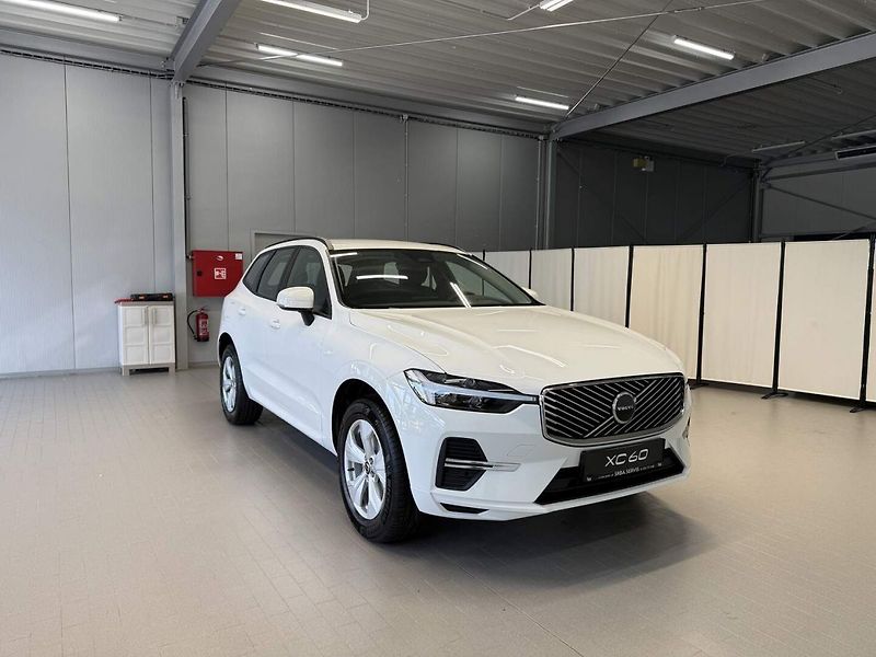 Volvo XC60 (2026) B5 2.0L 250+14 HPAT8 AWD CORE - fotka 6 z 22