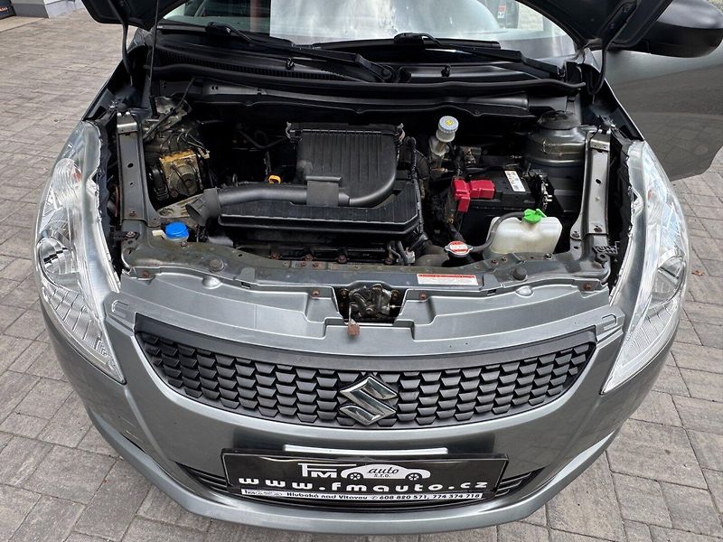 Suzuki Swift (2011) 1.2i - fotka 26 z 28
