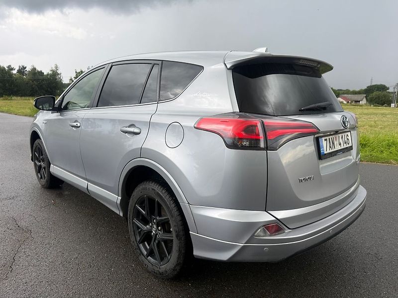 Toyota RAV4 Hybrid EXECUTIVE - fotka 3 z 16