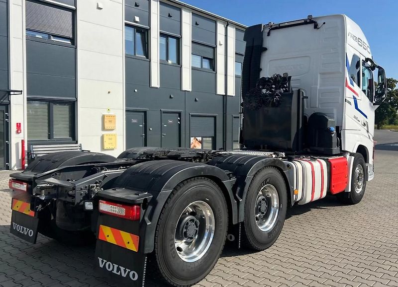 Volvo FH (2016) 16 6x4 hydraulika EURO 6 - fotka 5 z 17