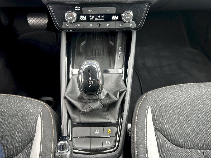 Škoda Kamiq (2024) 1.0 TSI 85kW DSG Top Selection - fotka 22 z 35