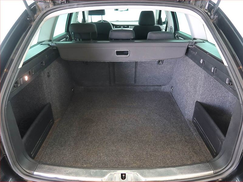 Škoda Superb (2014) Ambition 2.0 TDI, Serv.kniha - fotka 14 z 20