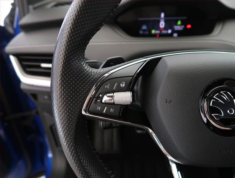 Škoda Enyaq (2021) Sportline iV 60 (62 kWh) - fotka 25 z 32