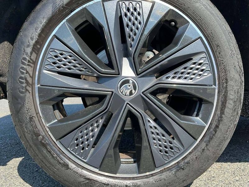Škoda Karoq (2024) 1.5 TSI Sportline - fotka 7 z 20