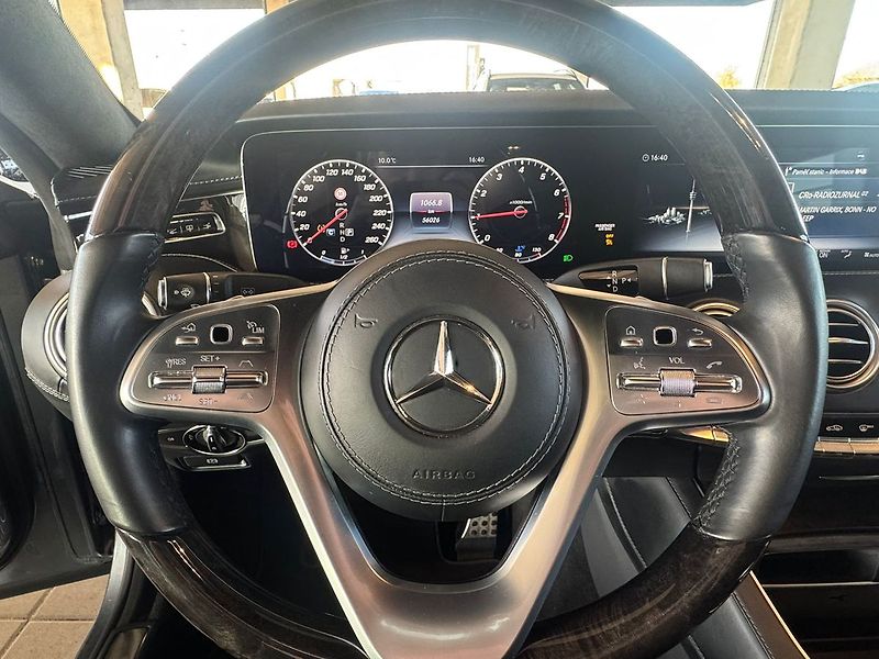 Mercedes-Benz Třídy S 560 4MATIC kupé - fotka 14 z 19