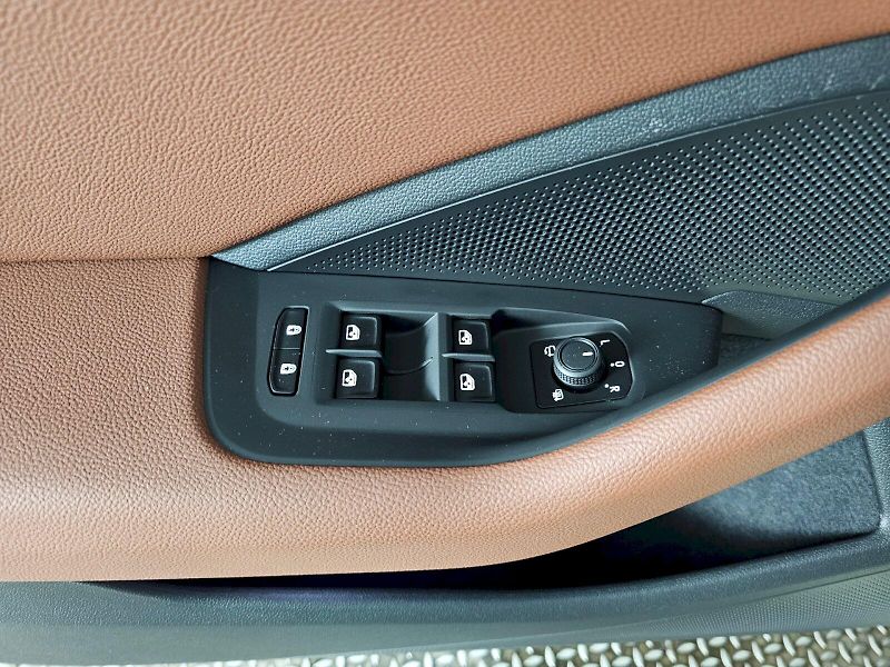 Škoda Superb (2025) Combi 2.0TDI 142kW 4X4 Laurin - fotka 29 z 35