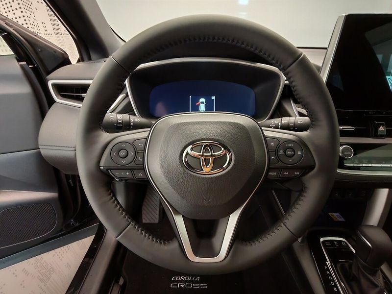 Toyota Corolla Cross 2.0 Hybrid 4x2 Executive - fotka 26 z 36