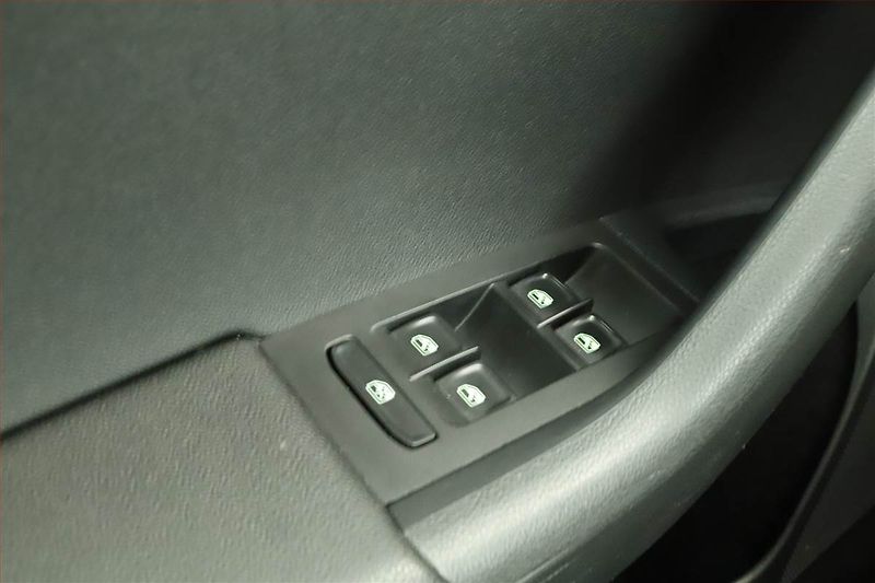 Škoda Octavia (2018) 1.6 TDI, Automat, Serv.kniha - fotka 12 z 15