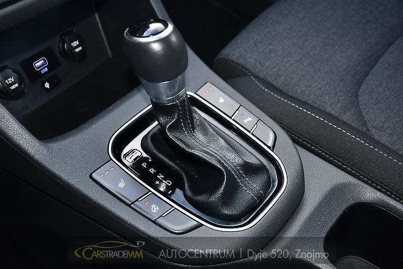 Hyundai i30 1,6CRDi STYLE AT TAŽNÉ - fotka 33 z 48