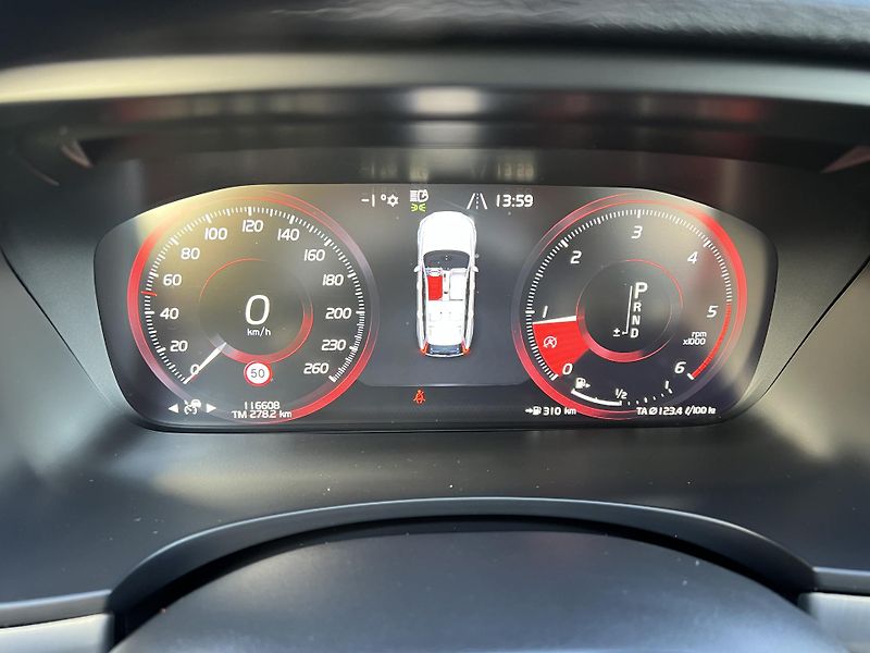 Volvo V90 (2019) 2.0d*173Kw*CrossCountry*4x4*AT - fotka 13 z 43