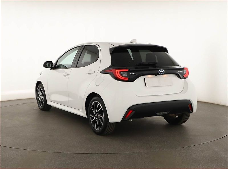 Toyota Yaris (2023) 1.5 VVT-i Hybrid, Automat, ČR - fotka 4 z 18