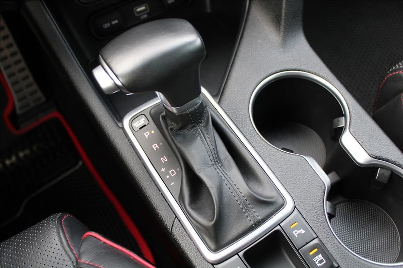 Kia Sportage 2,0 CRDi  ČR,A/T,4x4,GT-LINE - fotka 19 z 43