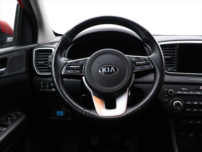 Kia Sportage 1,6 CRDI 100kW Exclusive 1.Maj - fotka 15 z 32