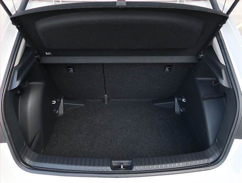 Škoda Fabia (2021) 1.0, Serv.kniha, Tempomat - fotka 13 z 18