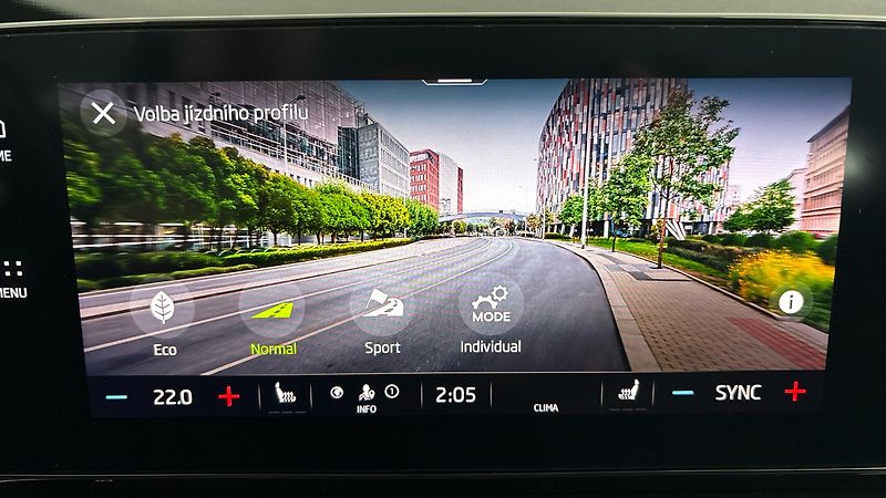 Škoda Octavia 2.0 TDI Style Combi - fotka 25 z 25