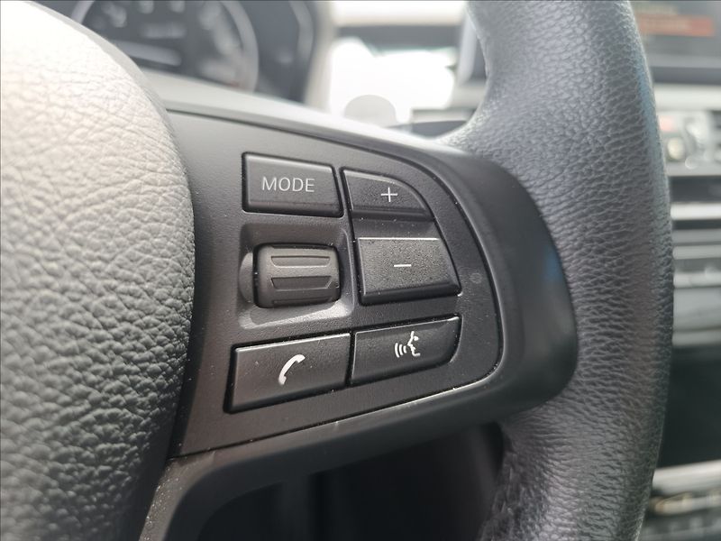 BMW Řada 2 1,5 218i Automat Active tourer - fotka 20 z 22