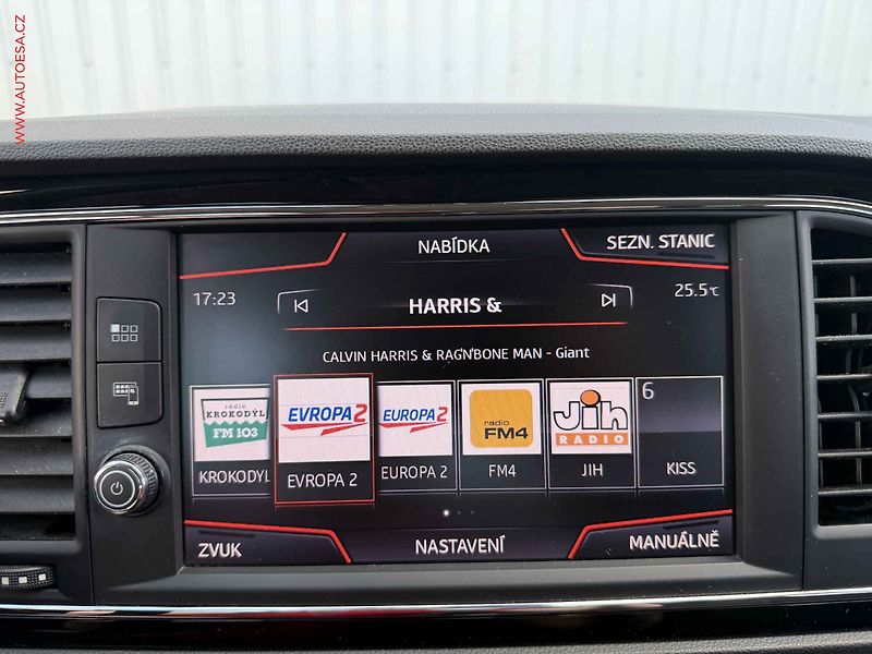 Seat Leon (2017) 1.8 TSi, ČR - fotka 14 z 20
