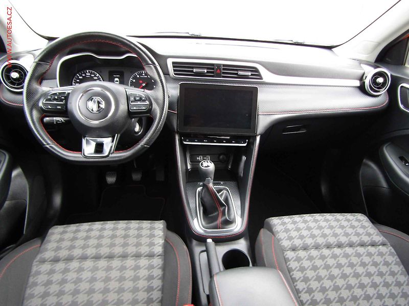 MG ZS (2022) 1.5 DVVT, ČR, AC, TZ, park - fotka 8 z 20