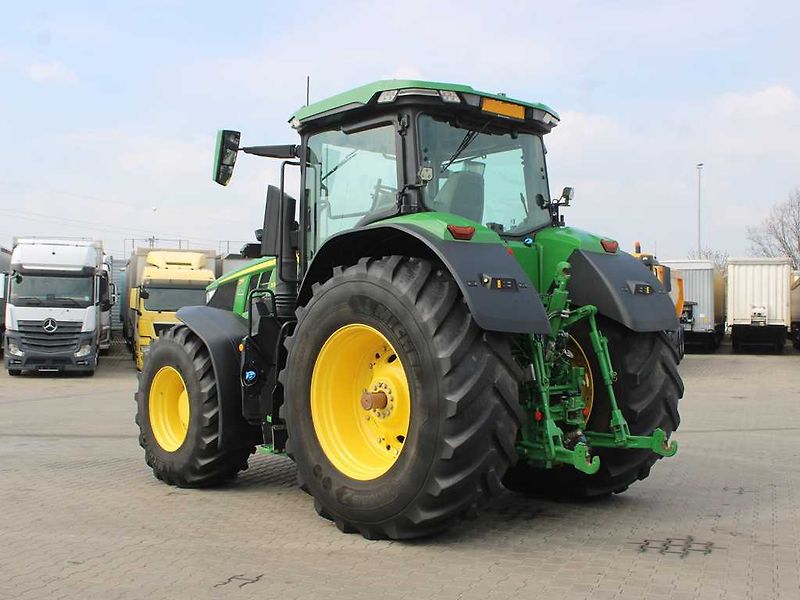 John Deere 7R 330 - fotka 4 z 22