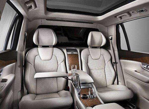 Volvo XC90 Excellence.