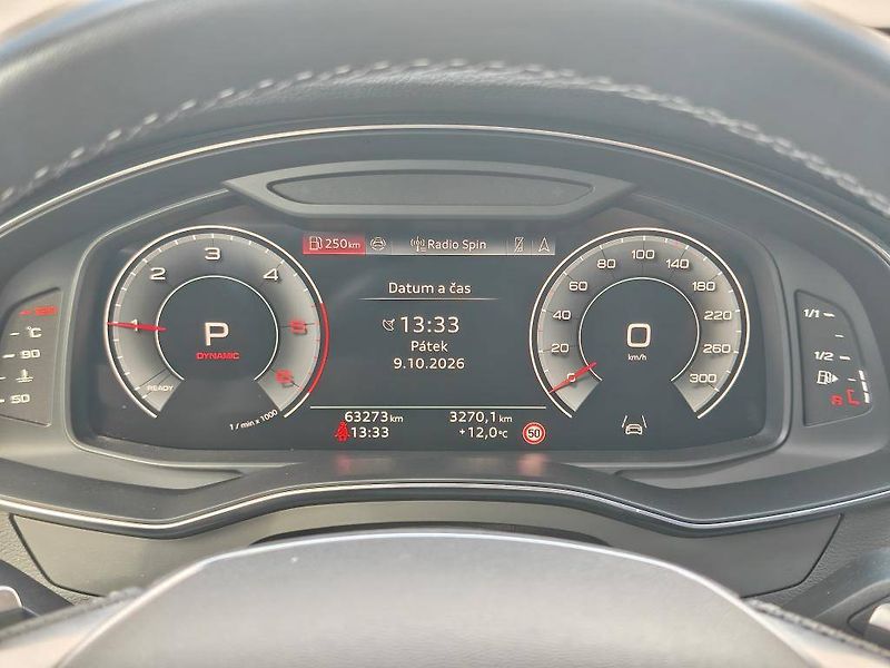 Audi A6 40 Sline ST7 2,0TDI - fotka 13 z 27