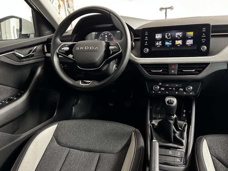 Škoda Scala (2025) 1.0 TSI Selection - CZ - DPH - fotka 12 z 23