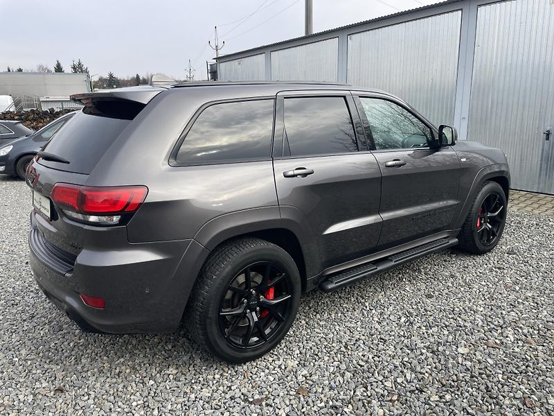 Jeep Grand Cherokee 6.4i 480PS HEMI SRT CZ 78000KM - fotka 43 z 187
