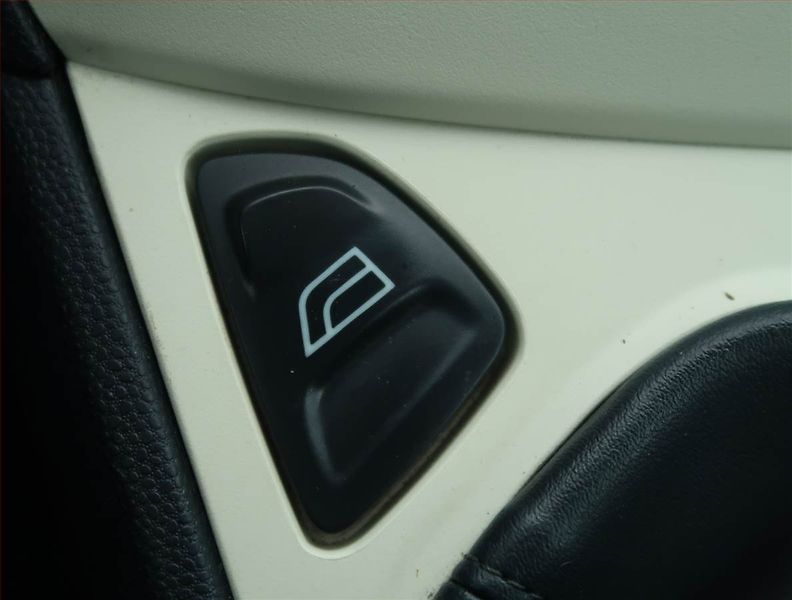 Ford Ka (2011) 1.2 i, po STK, zamluveno - fotka 15 z 15