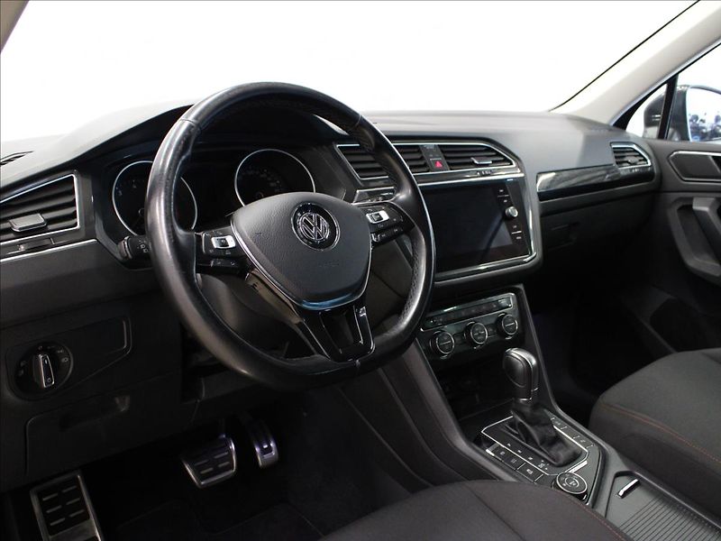 Volkswagen Tiguan 2,0 TSI 132KW DSG 1.majitel - fotka 10 z 40