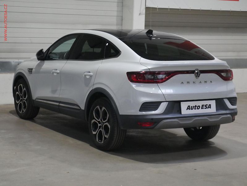 Renault Arkana (2022) 1.3 TCe, ČR, AT, navi, LED - fotka 6 z 21
