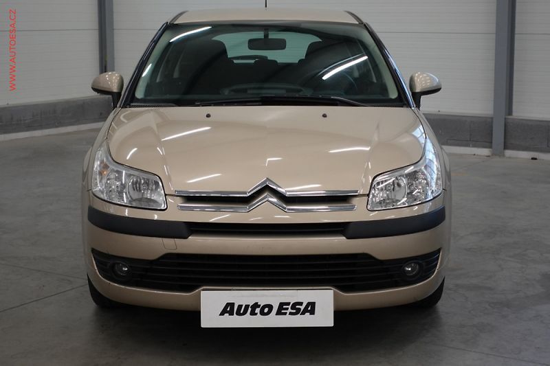Citroën C4 (2008) 1.6 HDi, 1.maj - fotka 2 z 3
