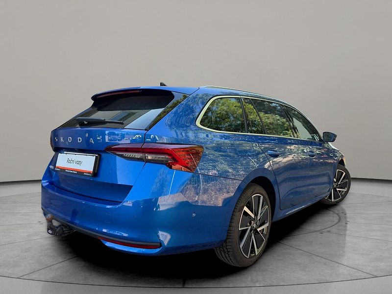 Škoda Octavia Exclusive Selection 2.0 TDI 11 - fotka 2 z 27