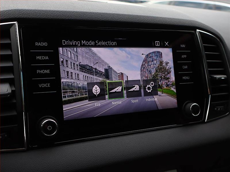 Škoda Karoq (2022) 2.0 TDI - fotka 17 z 20