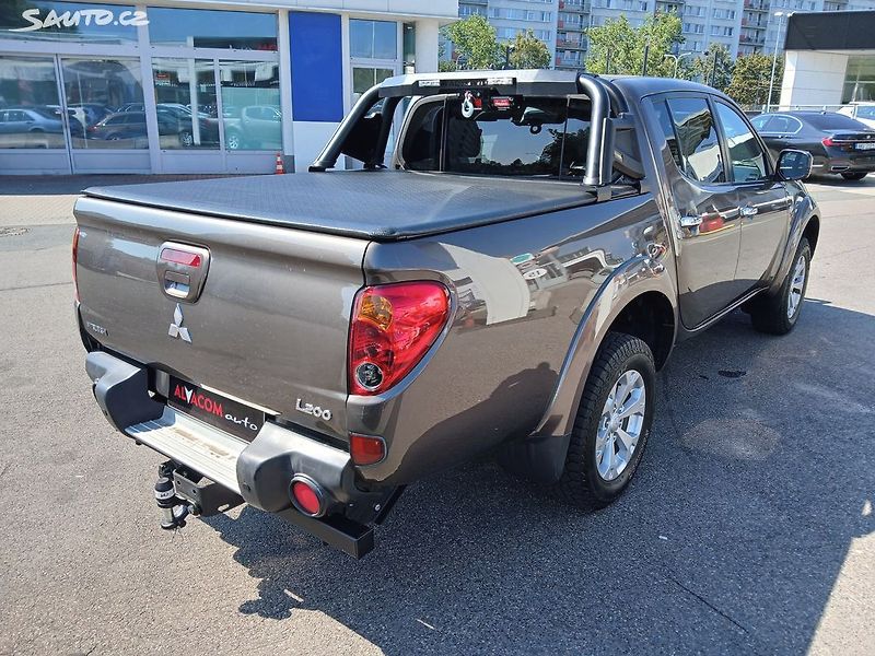Mitsubishi L200 2,5 DI-D 131kW 4WD - fotka 5 z 28