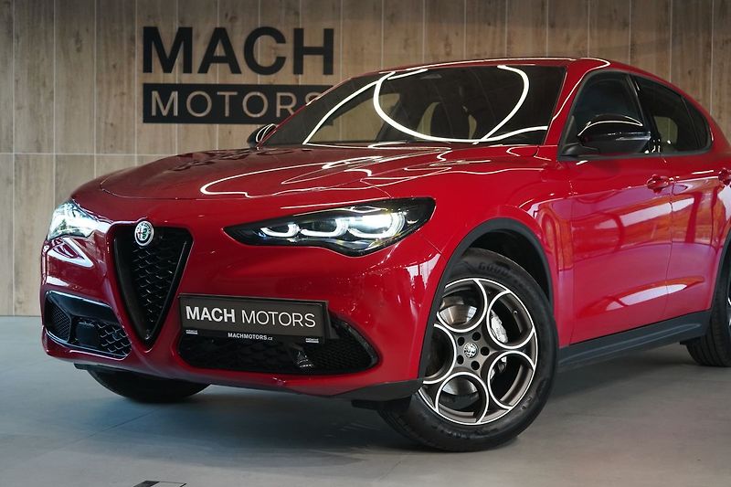 Alfa Romeo Stelvio 2.2 Diesel Q4 154kW (210k) - fotka 2 z 44