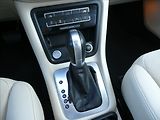 Volkswagen Sharan 2,0 TDi HIGHLINE, rezervace - náhled 32