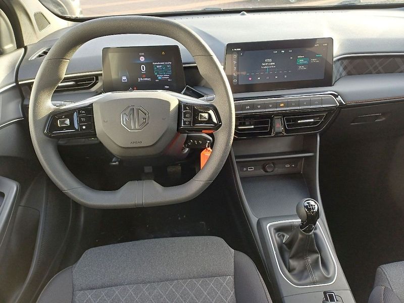 MG MG3 EXCITE 1,5l 85 kW - fotka 4 z 12