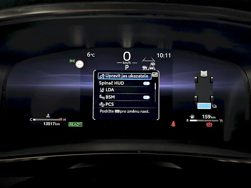Toyota Corolla (2024) 2.0HEV 197k GR Dynamic - fotka 17 z 28