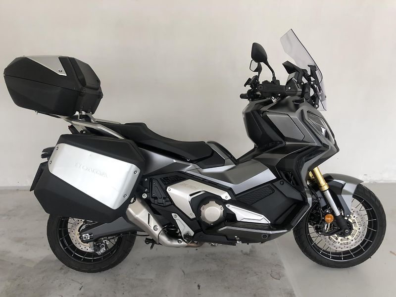 Honda X-ADV 750 ABS - fotka 1 z 19