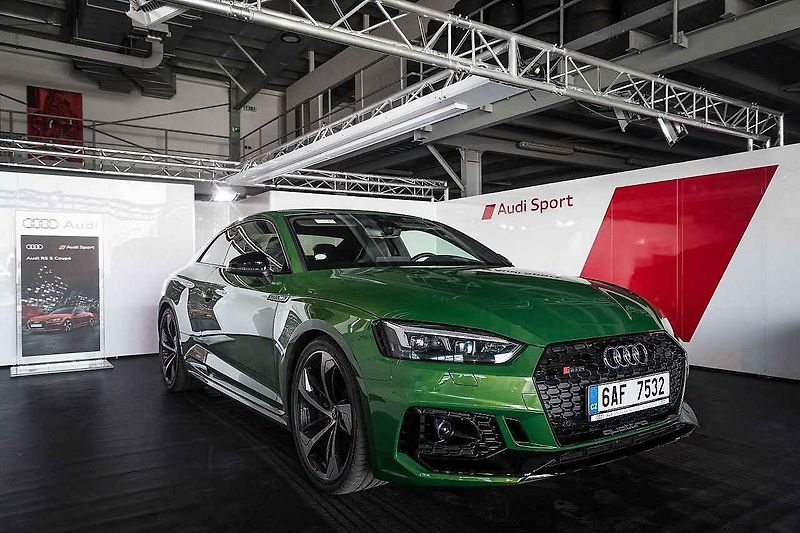 Audi RS 5 Coupé.