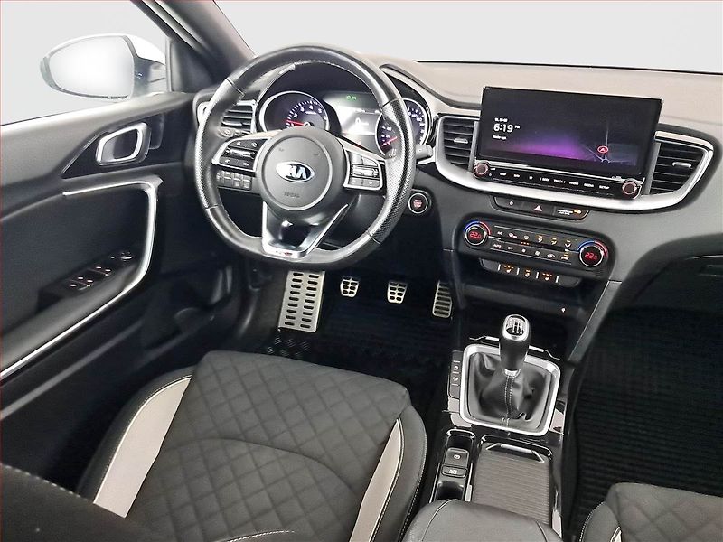 Kia Ceed (2020) GT Line 1.4 T-GDI, Navi - fotka 7 z 17