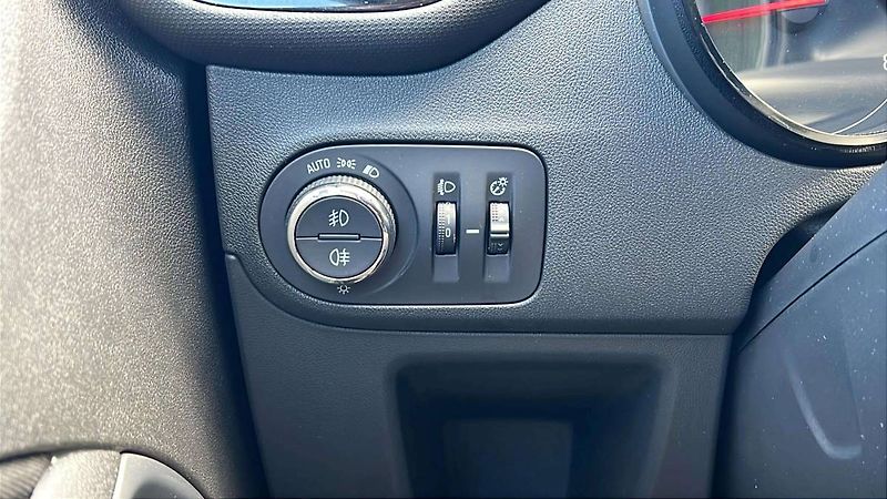 Opel Crossland X ENJOY B12XHT 81kW MT5 S/S/76 - fotka 32 z 41