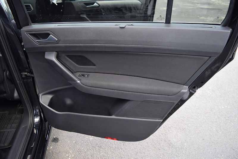 Volkswagen Touran (2016) 1.4TSI 110kw CLBMT 7MÍST TAŽN - fotka 42 z 50