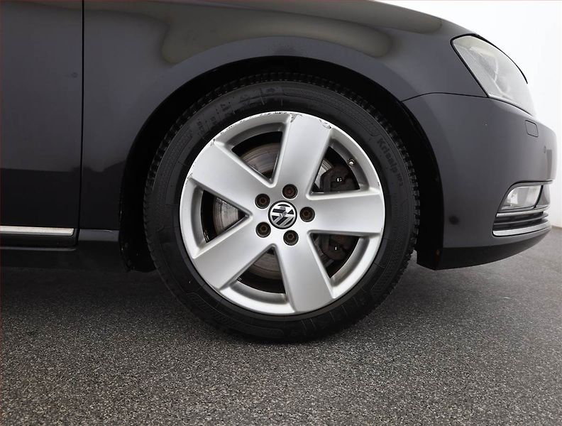 Volkswagen Passat (2012) Highline 3.6 V6, 4X4, Automat - fotka 17 z 17