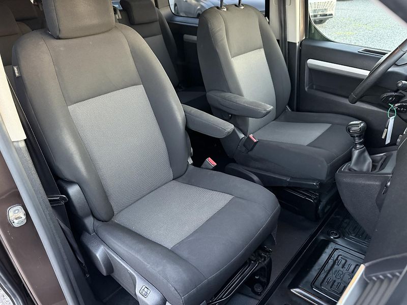Toyota ProAce Verso 2.0D- 4D 150 ČR - fotka 14 z 19